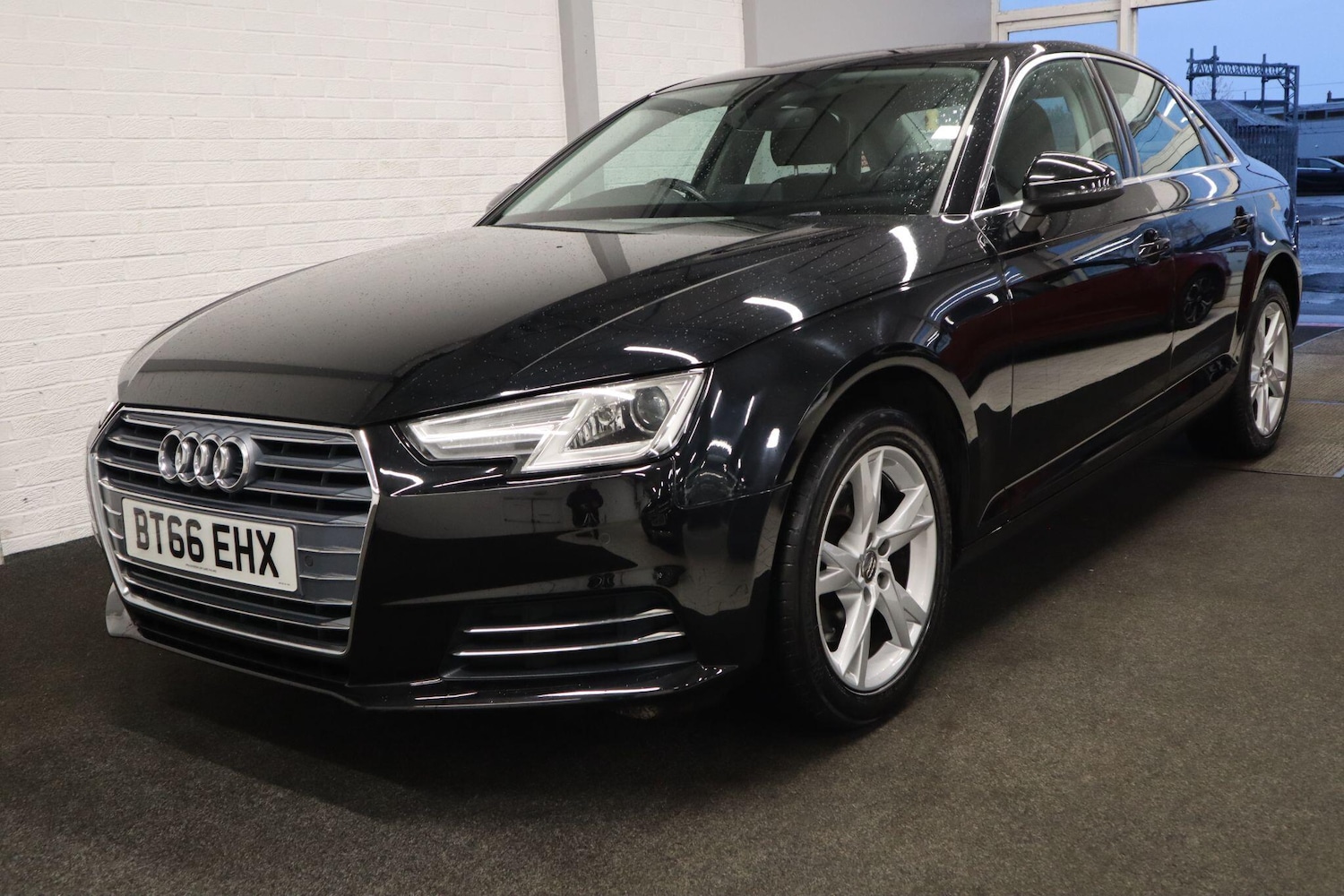 Used Audi A4 2016 for sale - 76573371: Photo 1