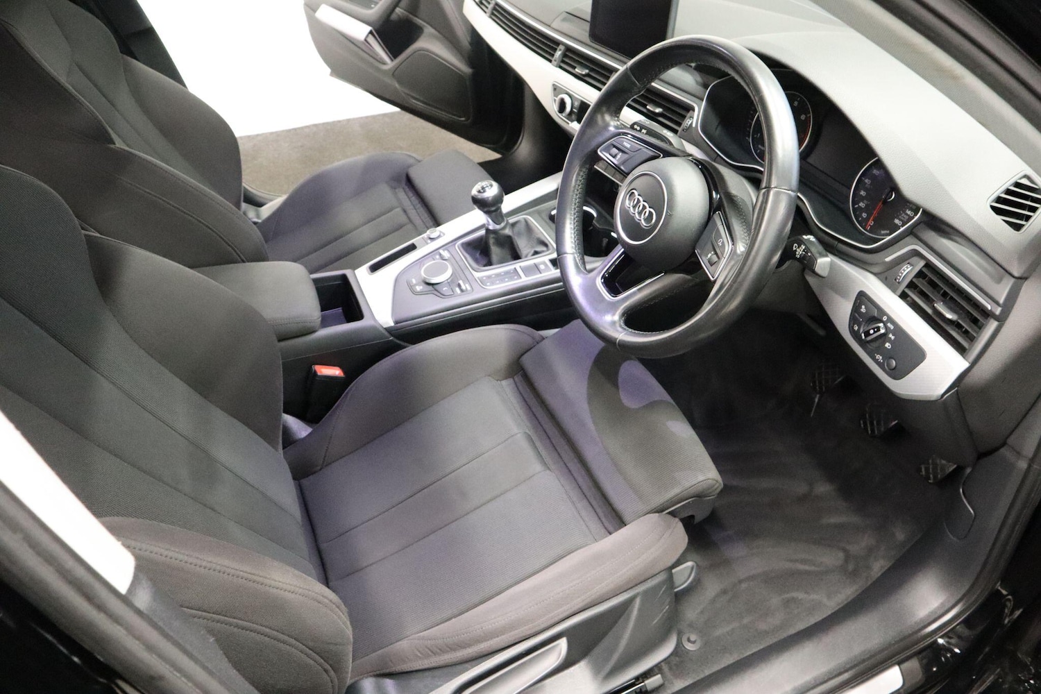 Used Audi A4 2016 for sale - 76573371: Photo 13