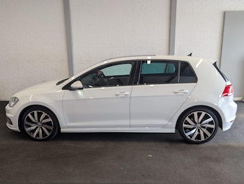 Used Volkswagen Golf 2016 for sale - 79532405: Photo