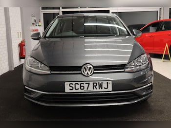 Used Volkswagen Golf 2018 for sale - 76728512: Photo