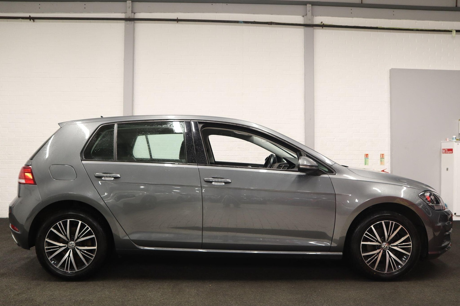 Used Volkswagen Golf for sale - 76728512: Photo 8