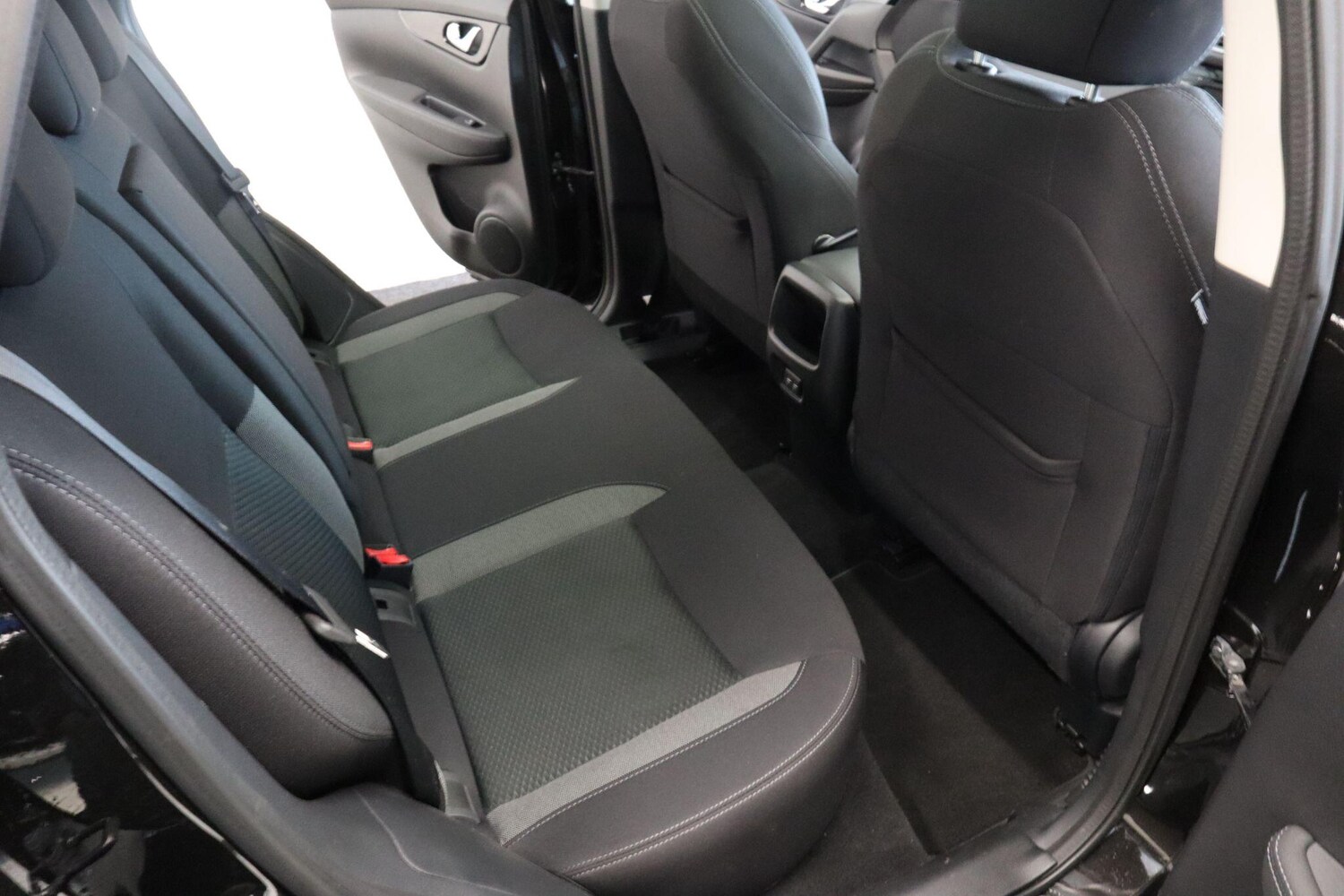 Used Nissan Qashqai for sale - 77611447: Photo 15