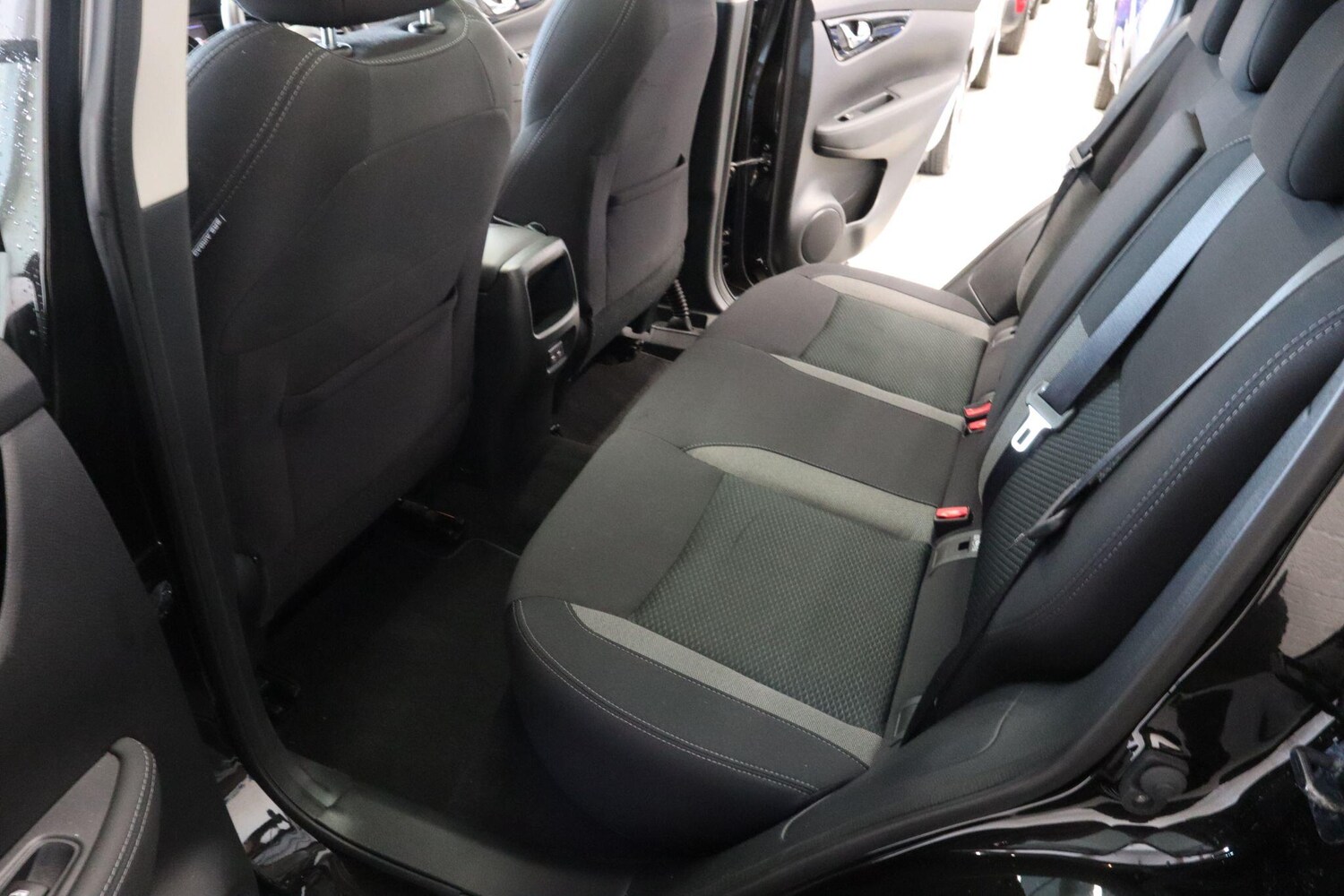 Used Nissan Qashqai for sale - 77611447: Photo 17