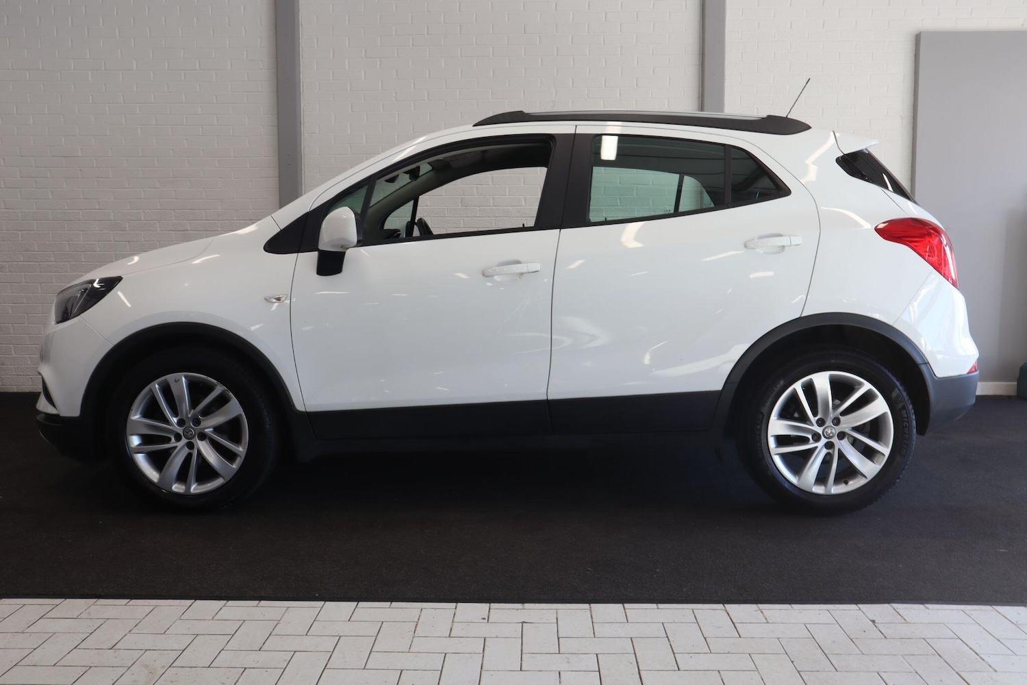 Used Vauxhall Mokka X 2017 for sale - 76388495: Photo 3