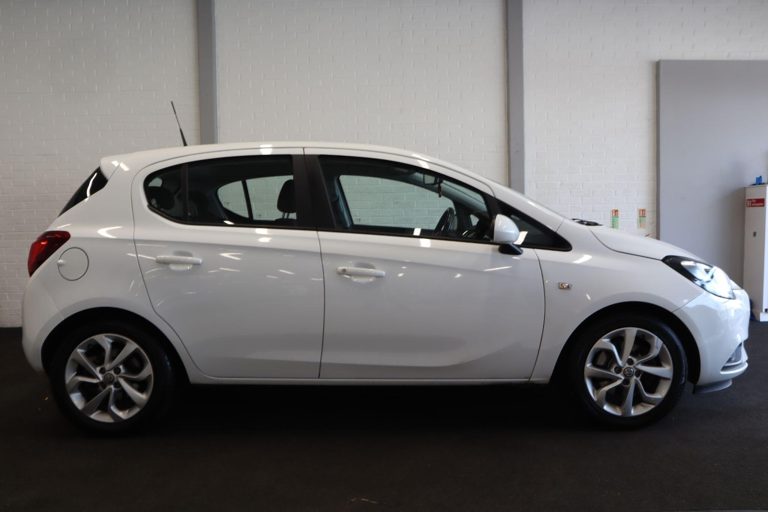 Used Vauxhall Corsa for sale - 77613040: Photo 8