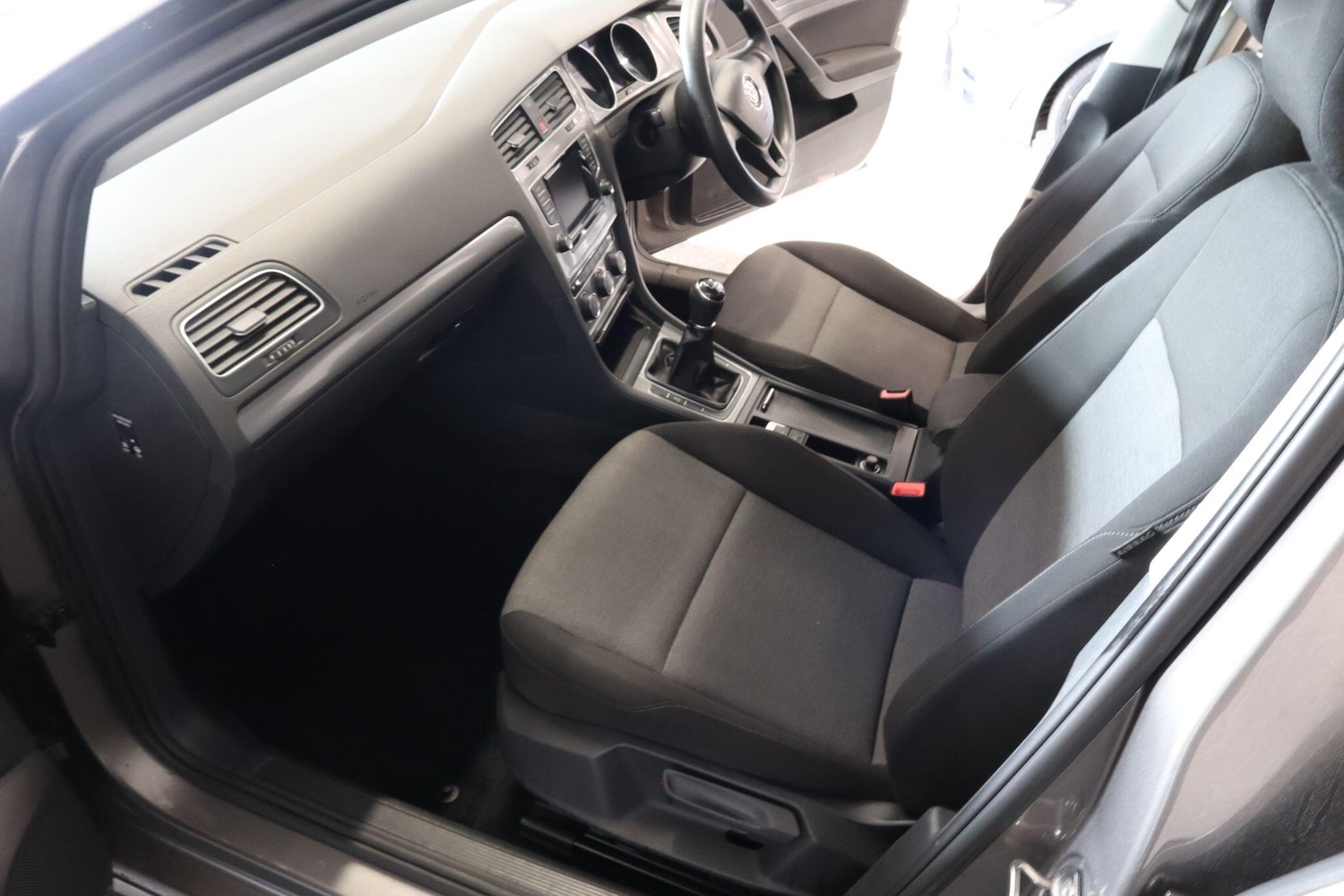 Used Volkswagen Golf 2013 for sale - 78085878: Photo 18