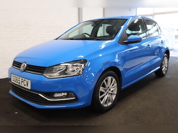 Used Volkswagen Polo 2015 for sale - 77753805: Photo