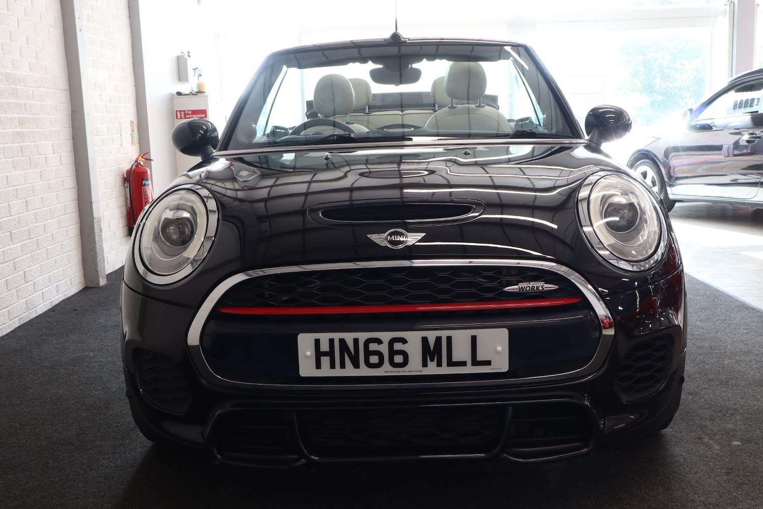 Used MINI Convertible 2016 for sale - 76988439: Photo 13