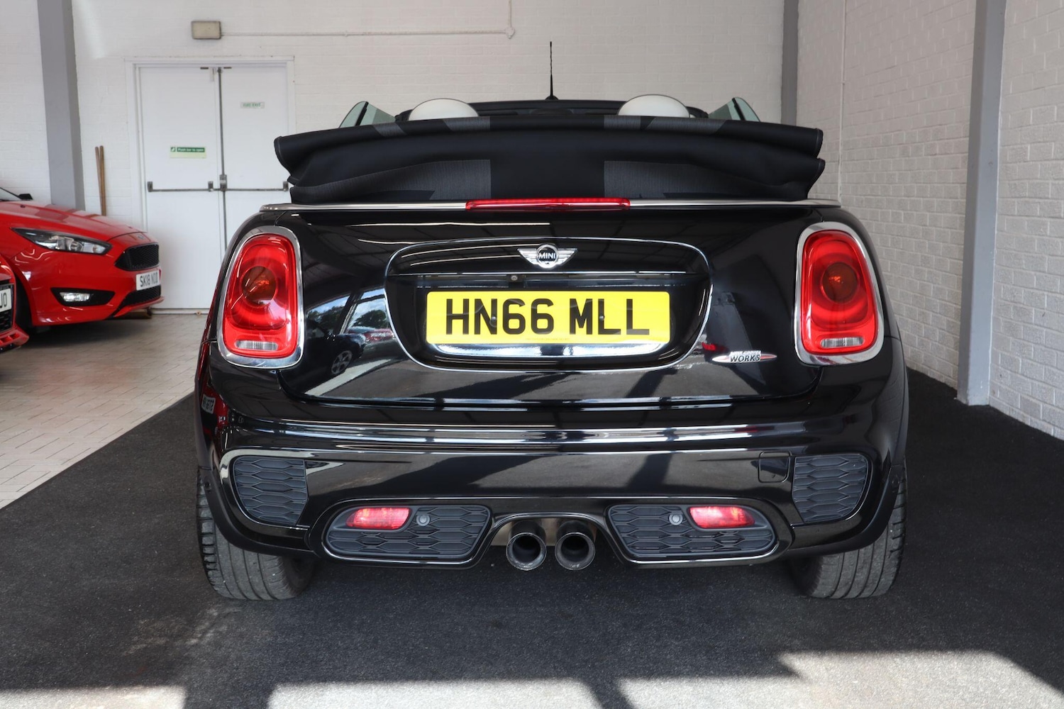 Used MINI Convertible 2016 for sale - 76988439: Photo 16