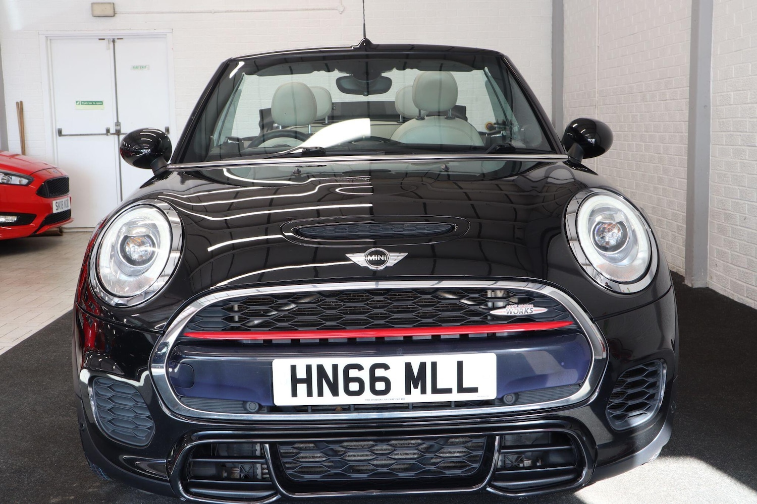 Used MINI Convertible 2016 for sale - 76988439: Photo 17