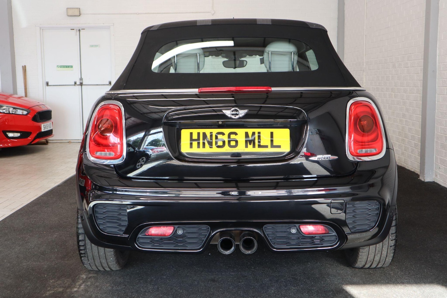 Used MINI Convertible 2016 for sale - 76988439: Photo 5