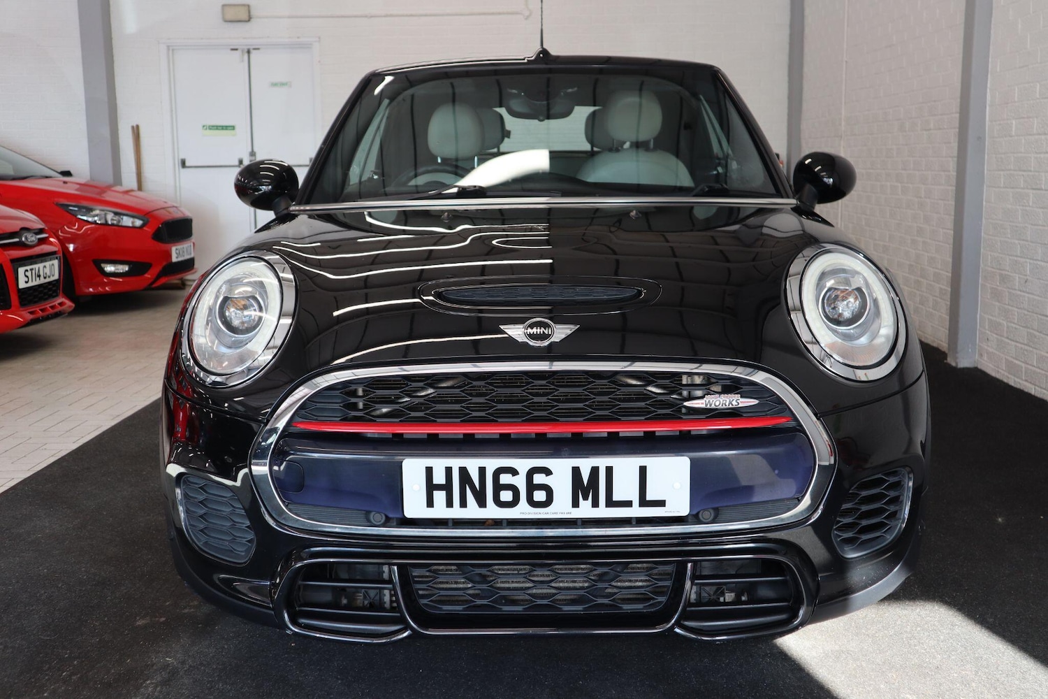 Used MINI Convertible 2016 for sale - 76988439: Photo 6