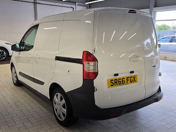 Used Ford Transit Courier 2017 for sale - 79094039: Photo