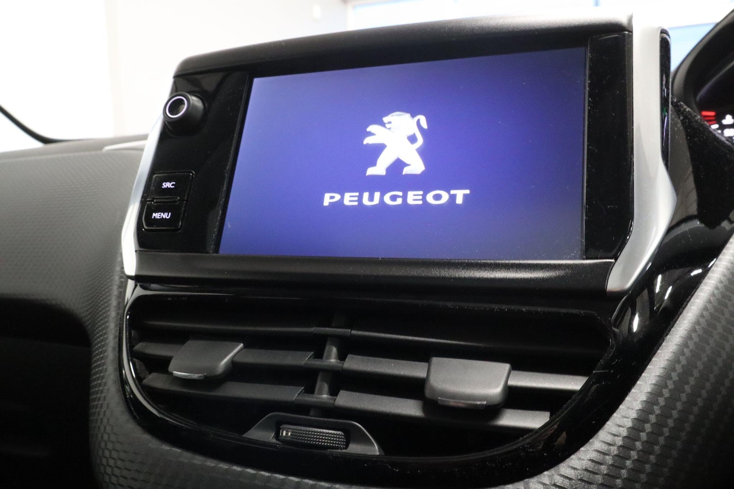 Used Peugeot 2008 2018 for sale - 76511956: Photo 13