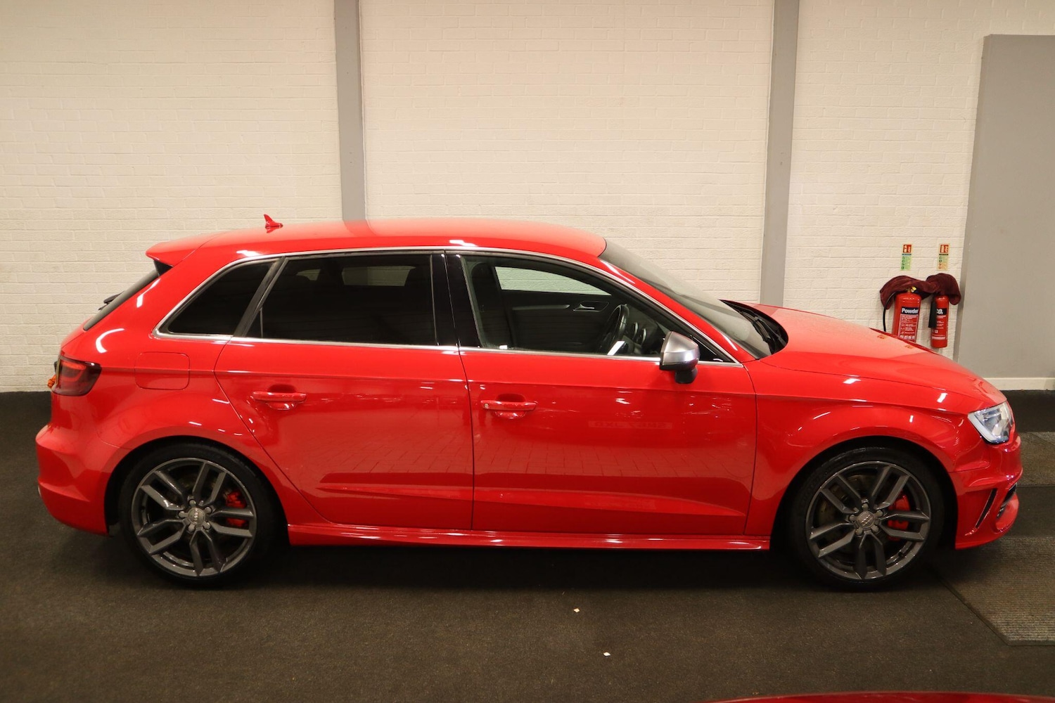 Used Audi A3 2015 for sale - 78157716: Photo 8