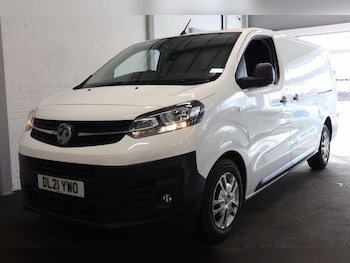 Vauxhall Vivaro feature image