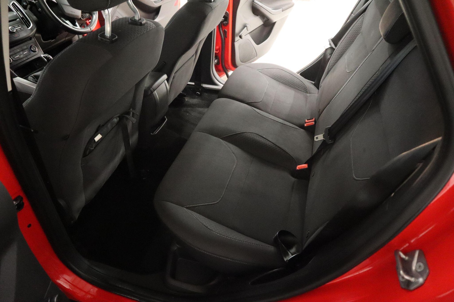 Used Ford Focus 2016 for sale - 76964976: Photo 17