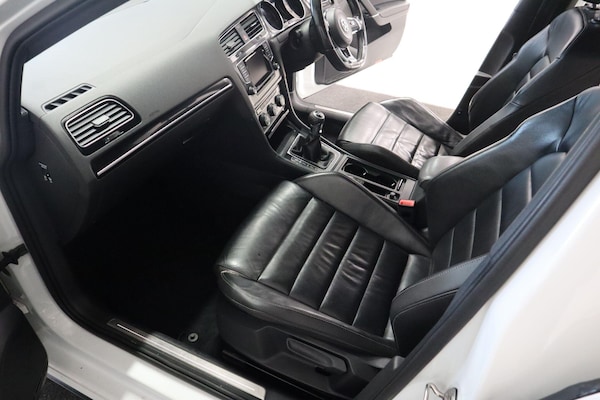 Used Volkswagen Golf 2014 for sale - 76200151: Photo 18
