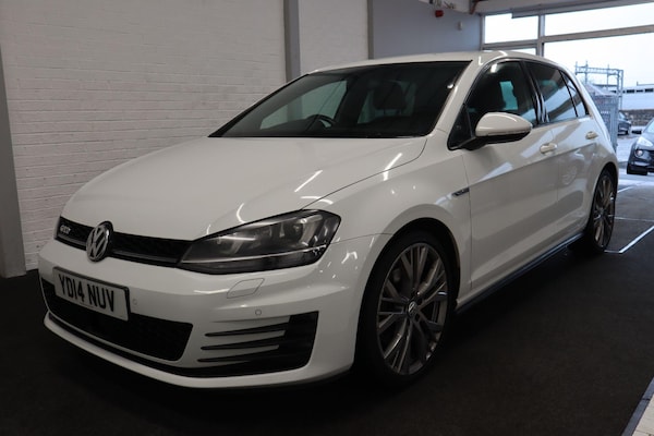 Used Volkswagen Golf 2014 for sale - 76200151: Photo 1