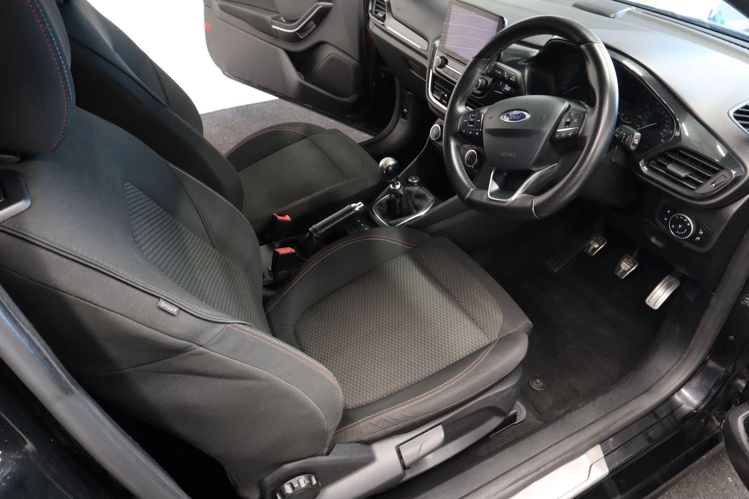 Used Ford Fiesta 2018 for sale - 77131172: Photo 11