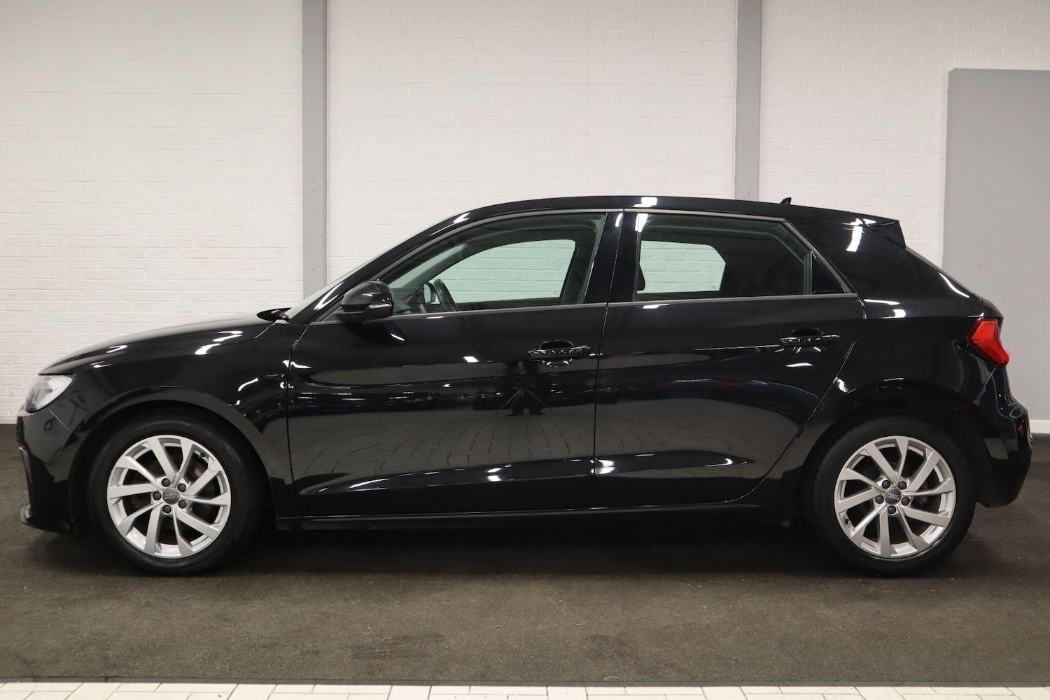 Used Audi A1 2019 for sale - 76607928: Photo 3