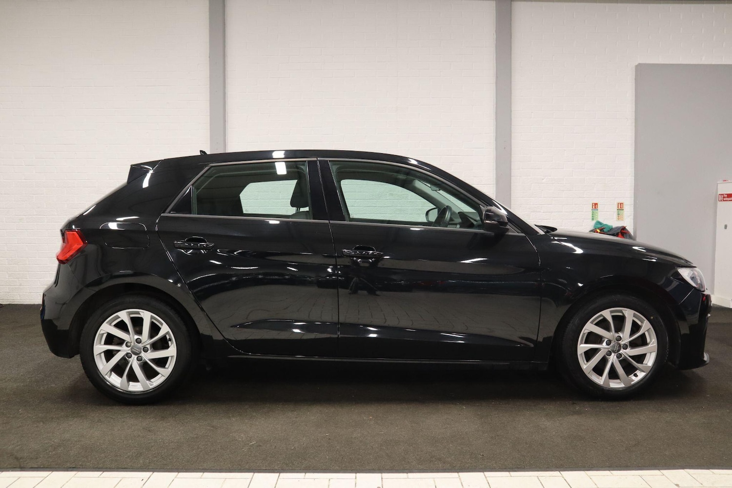 Used Audi A1 2019 for sale - 76607928: Photo 8