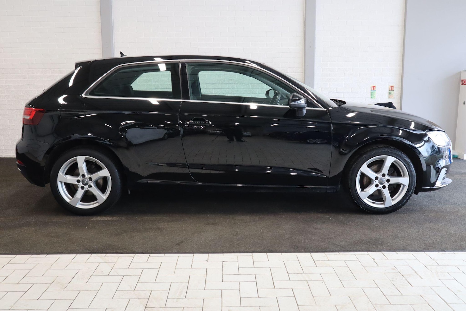 Used Audi A3 2016 for sale - 78034384: Photo 8