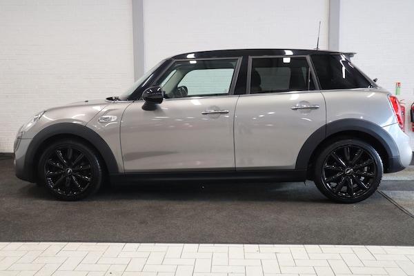 Used MINI Hatch 2018 for sale - 76239298: Photo 3