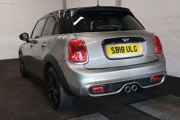 Used MINI Hatch 2018 for sale - 76239298: Photo 4