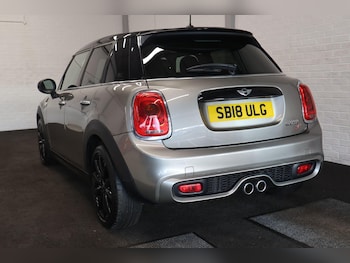 Used MINI Hatch 2018 for sale - 76239298: Photo 4