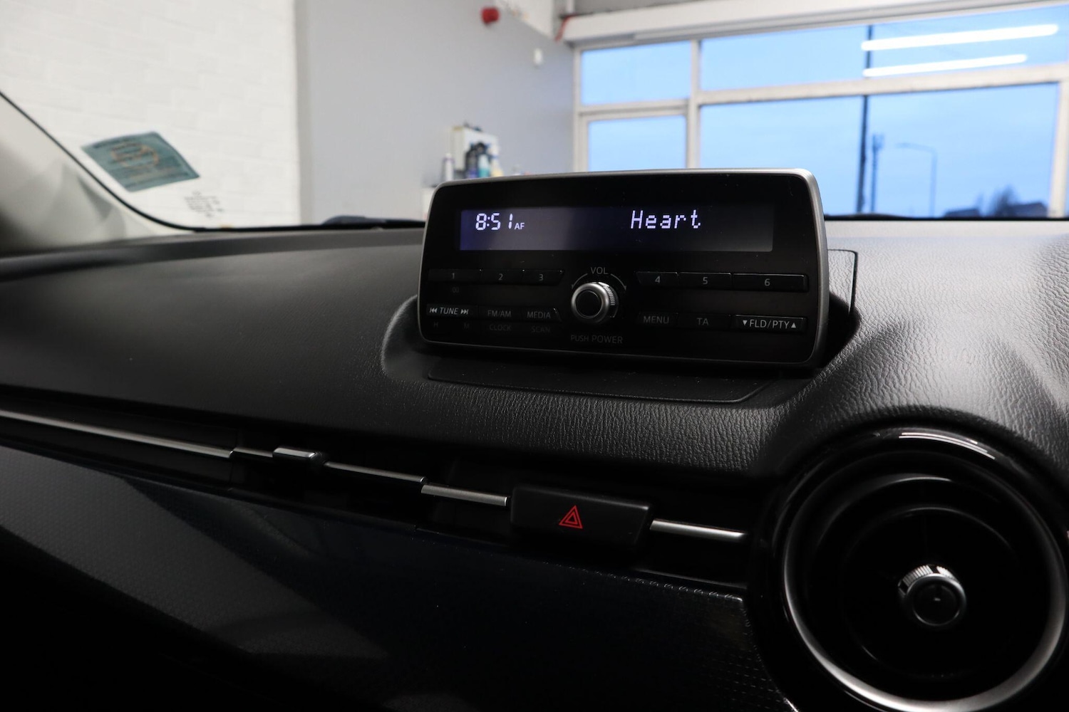 Used Mazda Mazda2 2017 for sale - 77387765: Photo 13