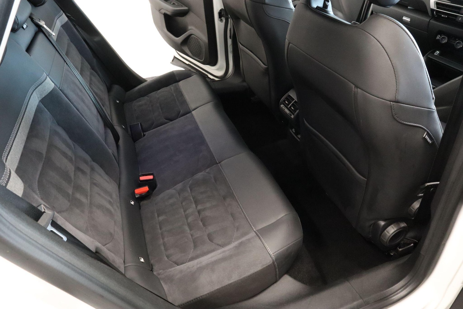 Used Citroen C4 2023 for sale - 76397985: Photo 15