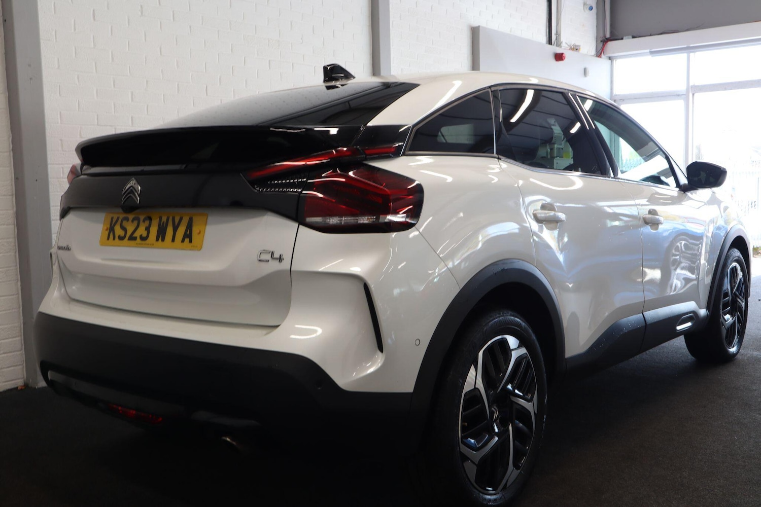 Used Citroen C4 2023 for sale - 76397985: Photo 9