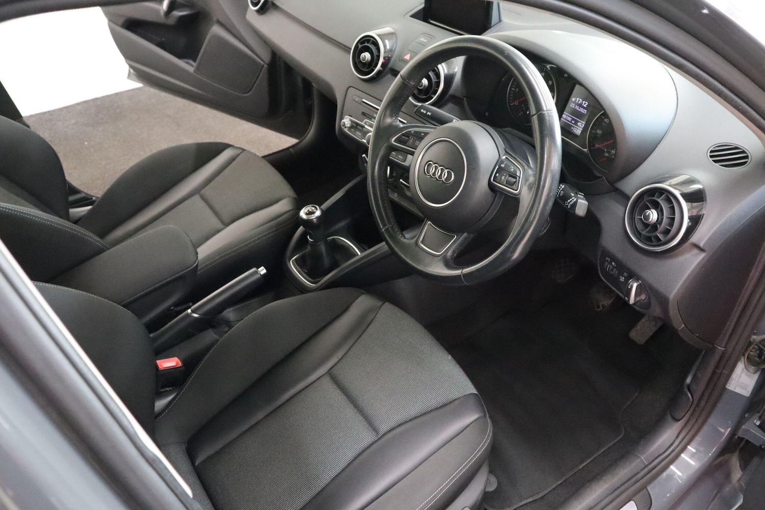 Used Audi A1 2017 for sale - 76370825: Photo 11