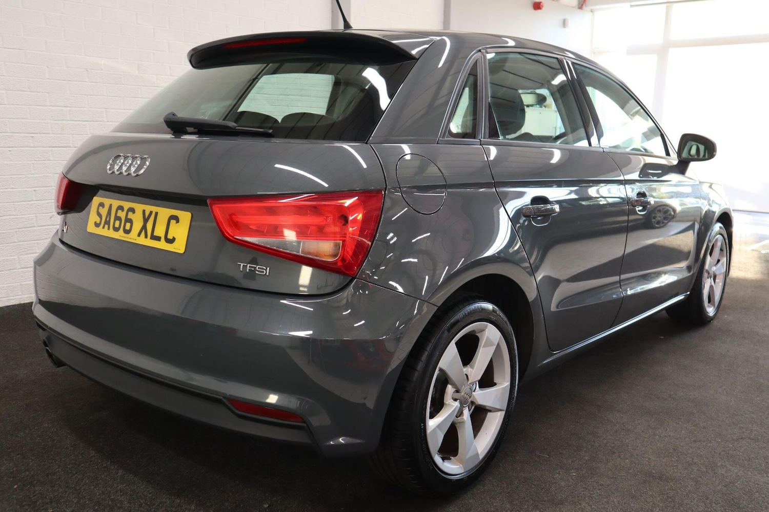 Used Audi A1 2017 for sale - 76370825: Photo 9