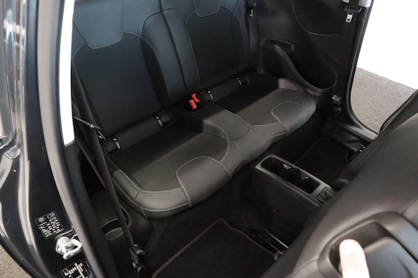 Used Vauxhall ADAM 2016 for sale - 76201049: Photo 15