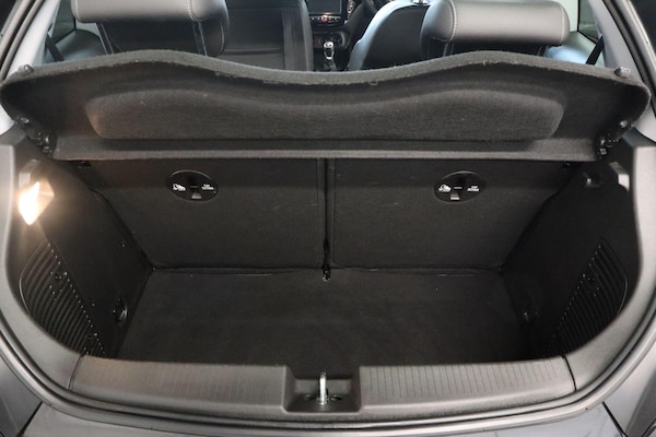 Used Vauxhall ADAM 2016 for sale - 76201049: Photo 16
