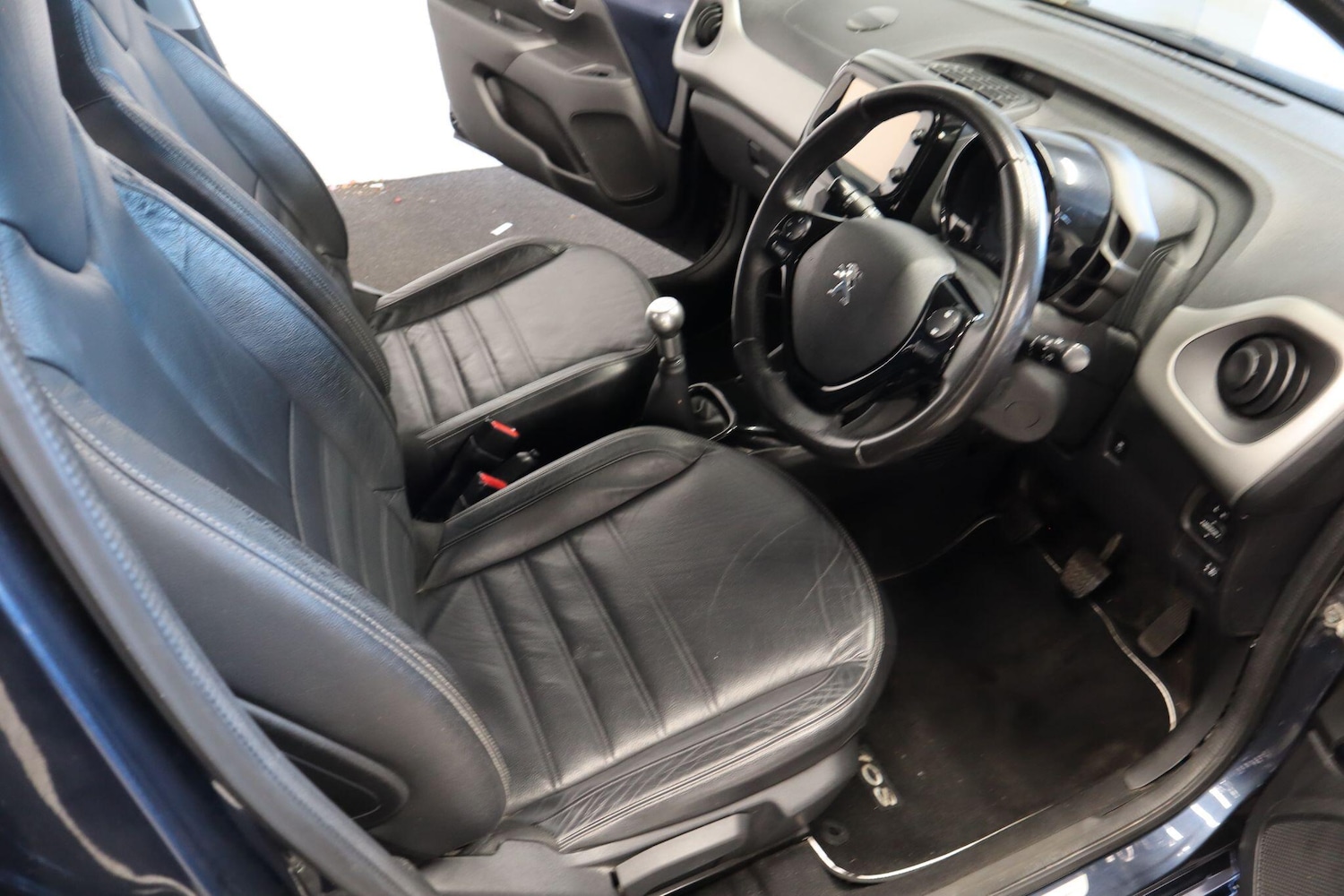 Used Peugeot 108 for sale - 77549935: Photo 11