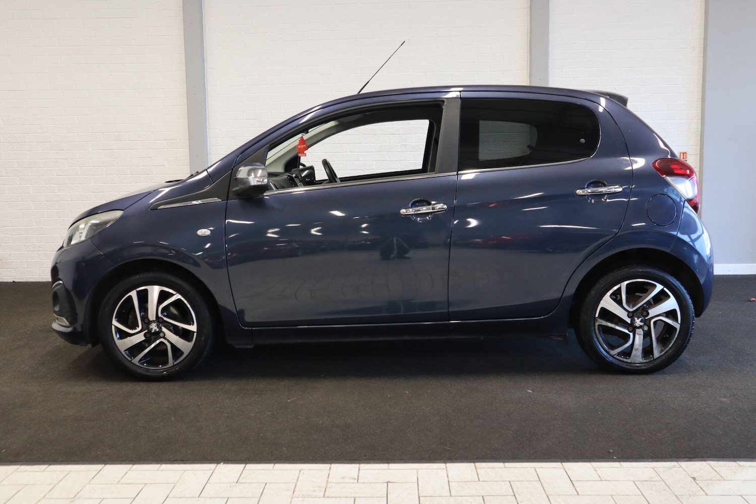 Used Peugeot 108 for sale - 77549935: Photo 3