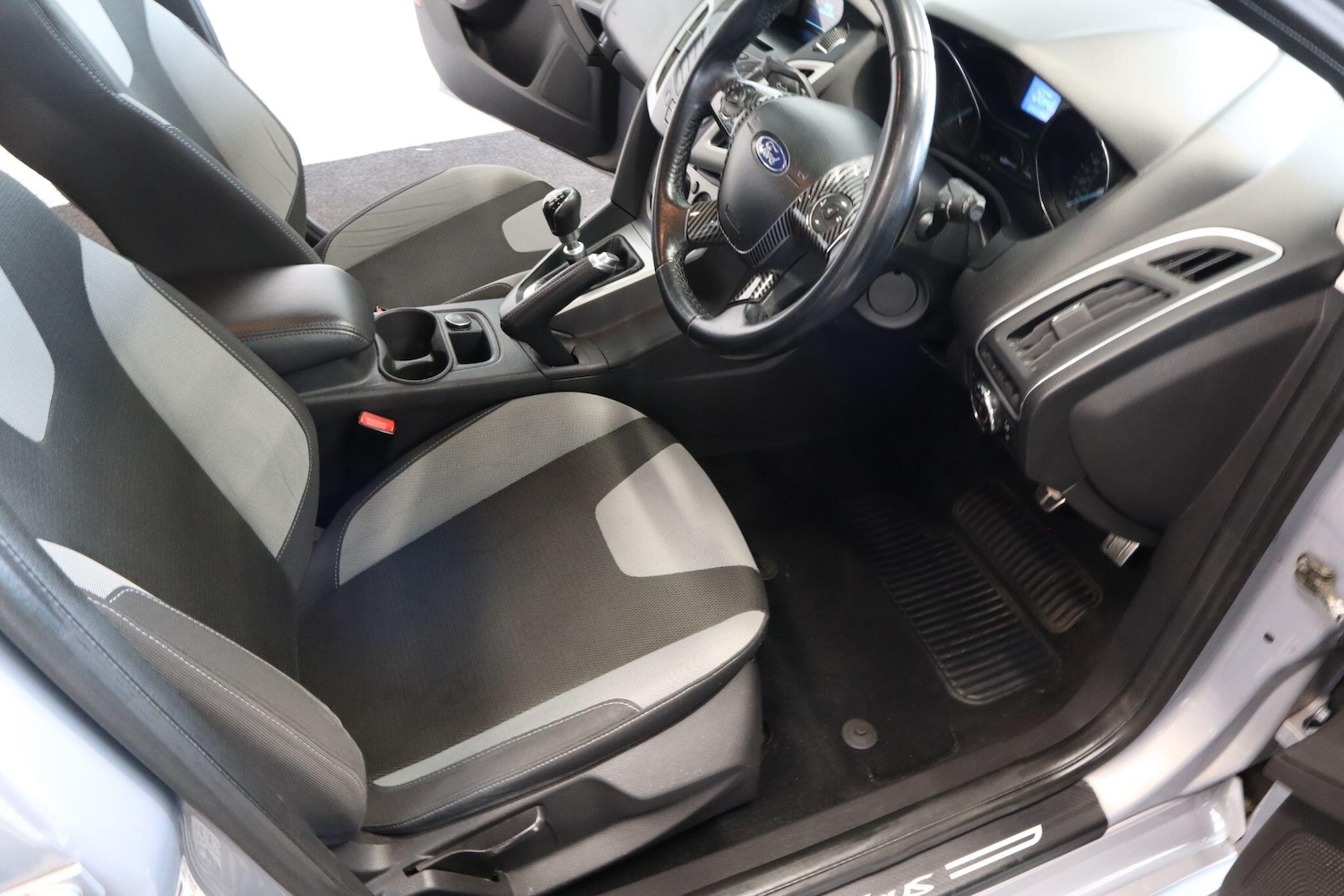 Used Ford Focus 2013 for sale - 78086355: Photo 11