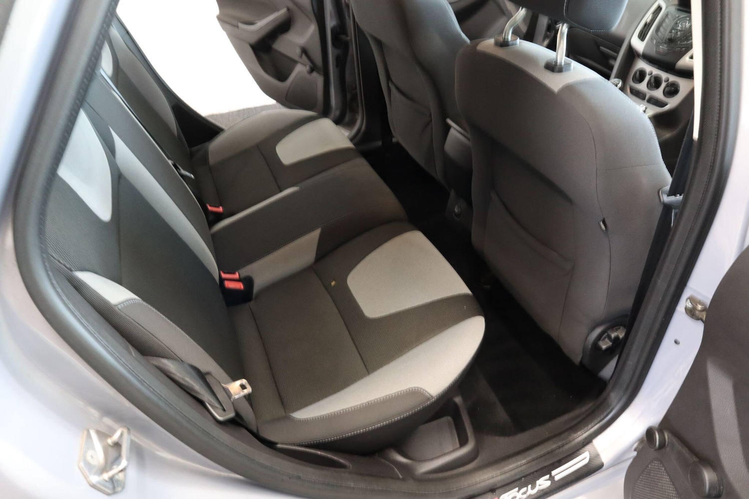 Used Ford Focus 2013 for sale - 78086355: Photo 15