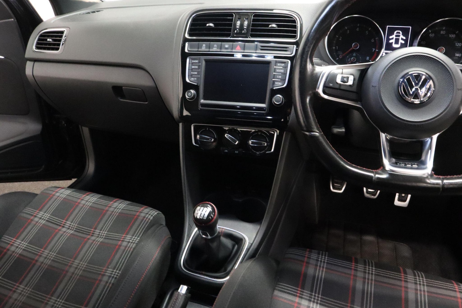 Used Volkswagen Polo 2017 for sale - 77039704: Photo 11