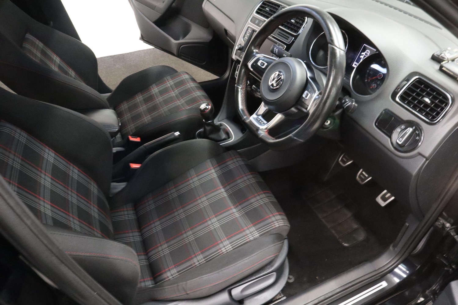 Used Volkswagen Polo 2017 for sale - 77039704: Photo 12