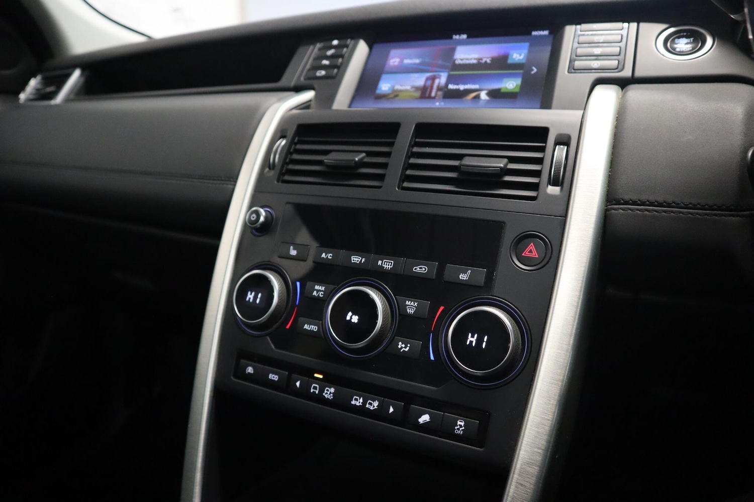 Used Land Rover Discovery Sport 2016 for sale - 77016919: Photo 12