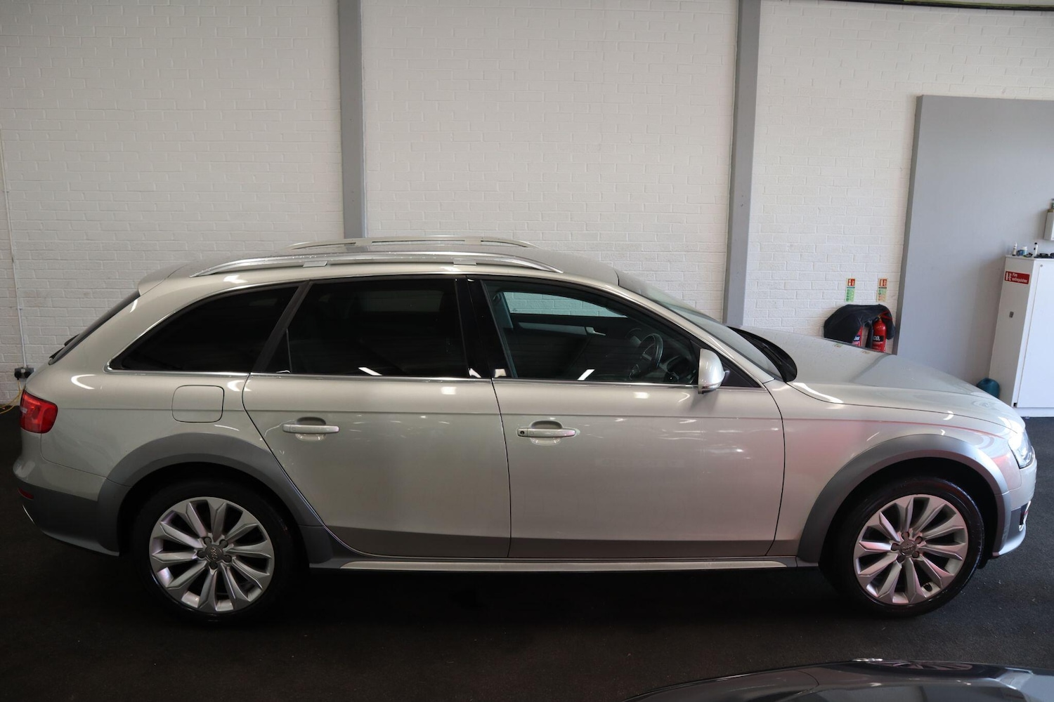 Used Audi A4 Allroad 2016 for sale - 76632803: Photo 8