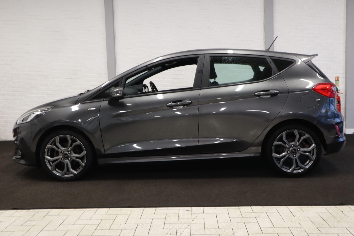 Used Ford Fiesta for sale - 77671790: Photo 3