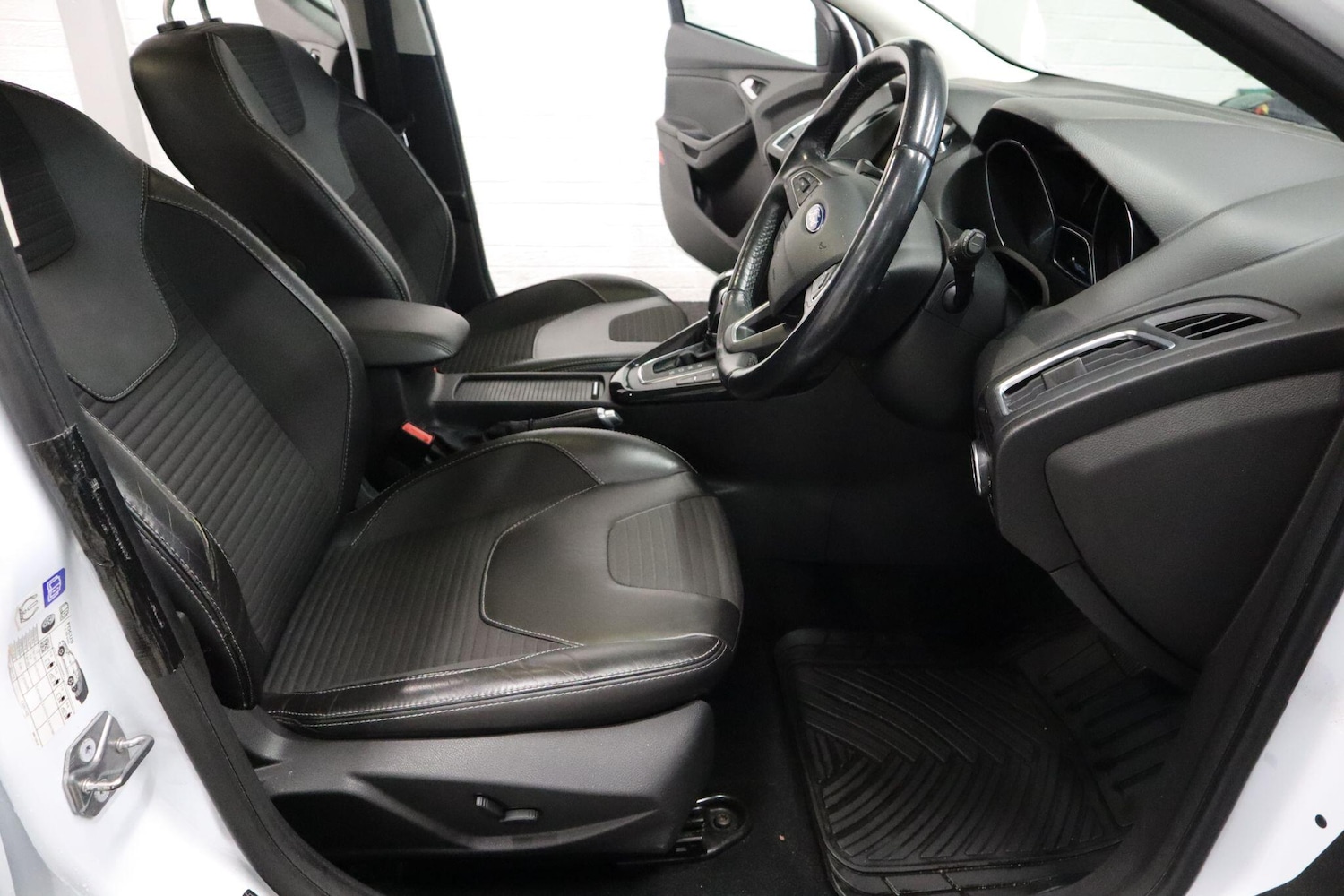 Used Ford Focus 2017 for sale - 76584794: Photo 12