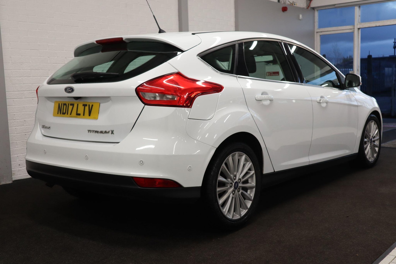 Used Ford Focus 2017 for sale - 76584794: Photo 9