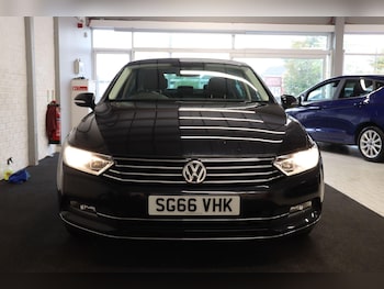 Used Volkswagen Passat 2016 for sale - 76270242: Photo 2