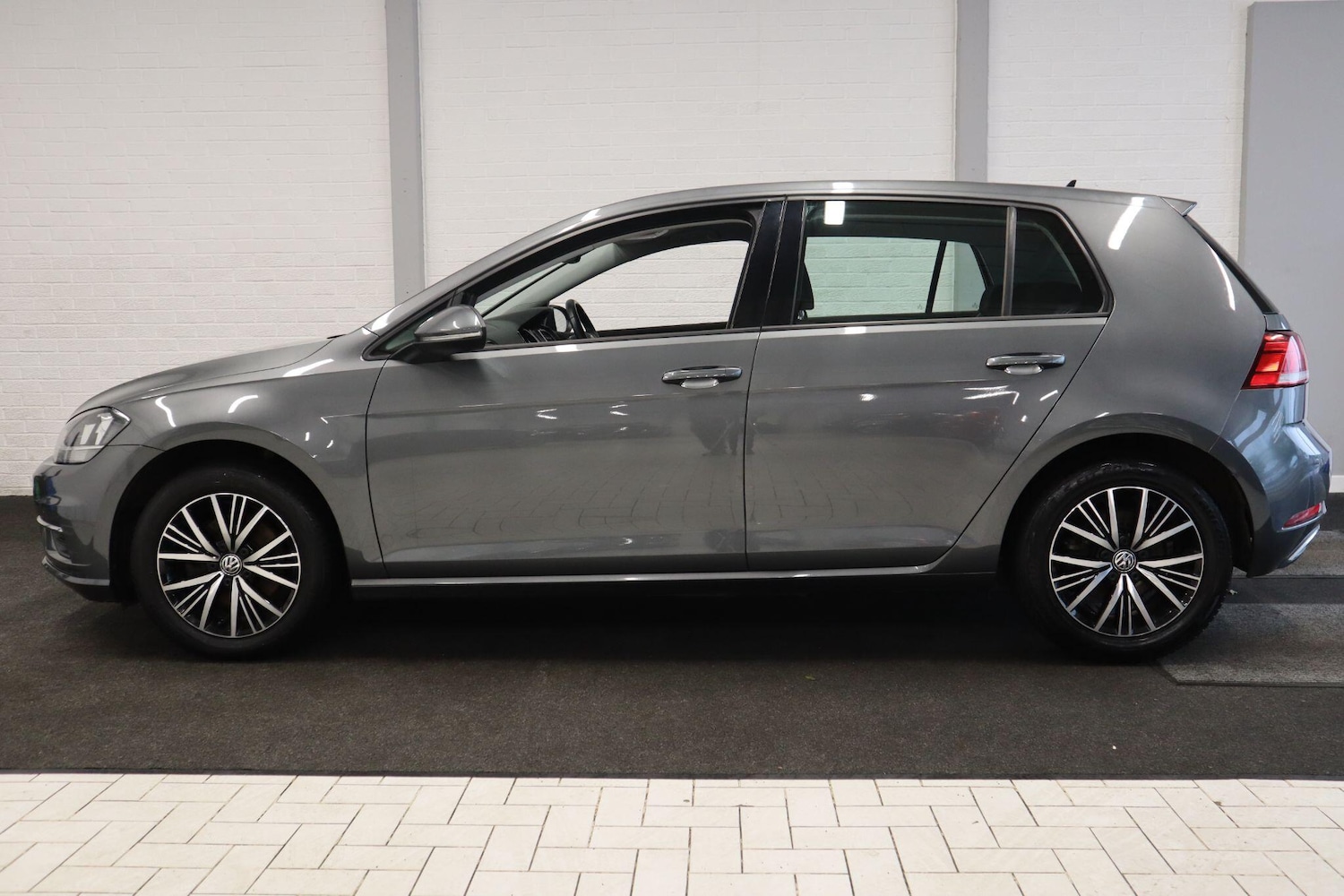 Used Volkswagen Golf for sale - 76200913: Photo 3